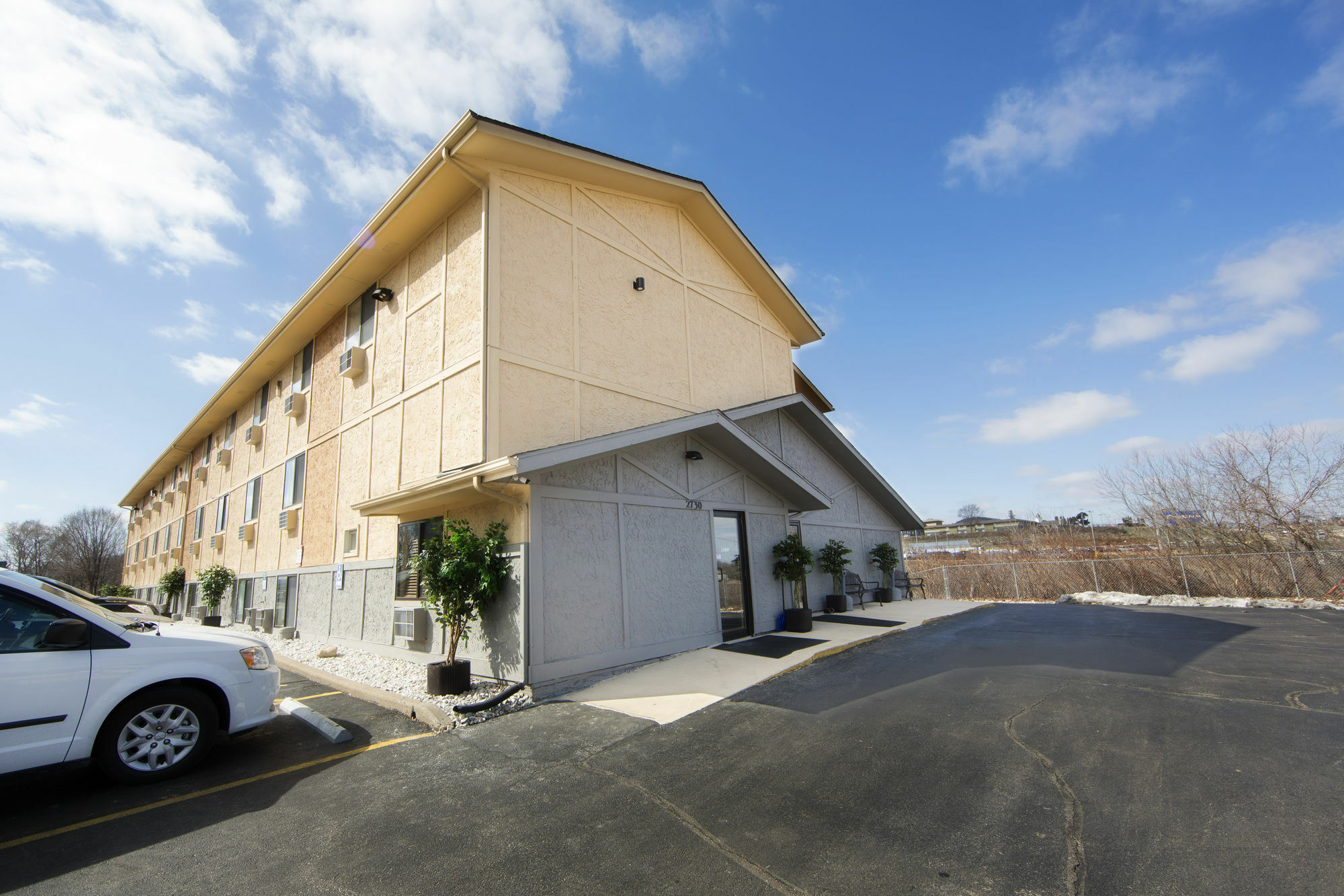 Super 8 By Wyndham Dubuque Motel Exterior foto